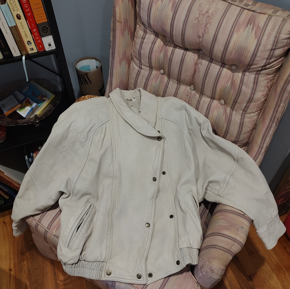 CLEARANCE!! Vintage Leather Preston And York Front-snap Coat In Eggshell